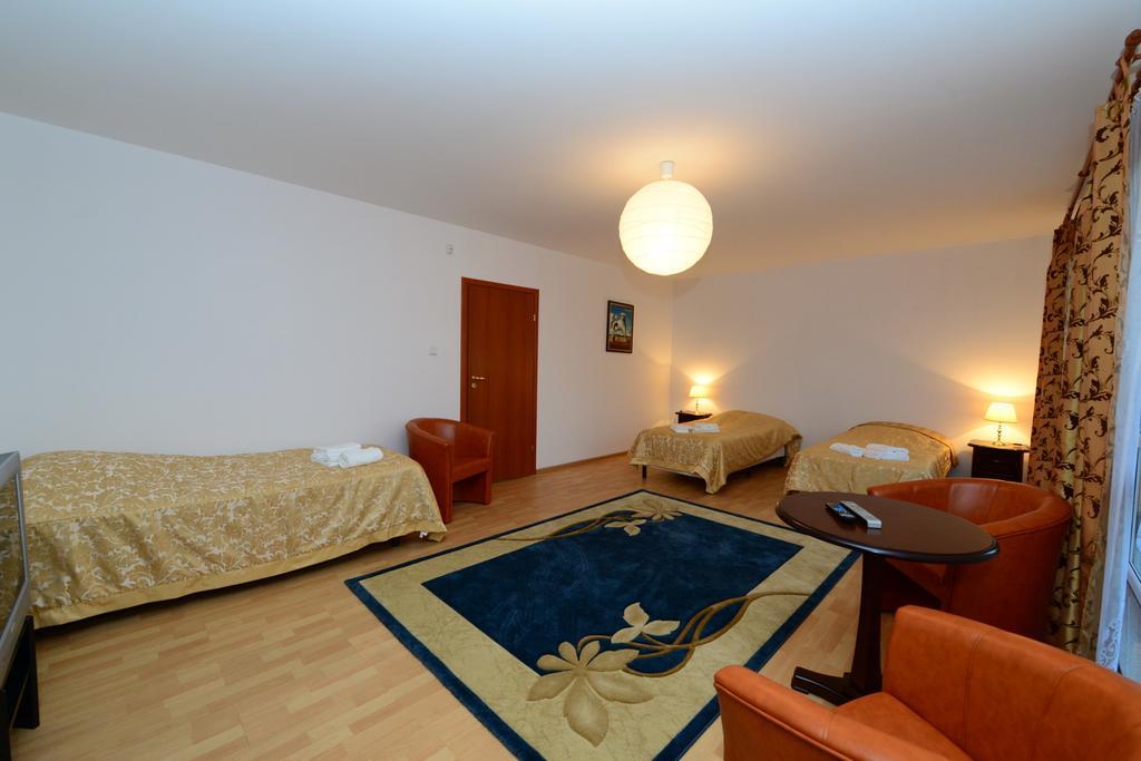 B&B Airport Modlin Nowy Dwór Mazowiecki Habitación foto