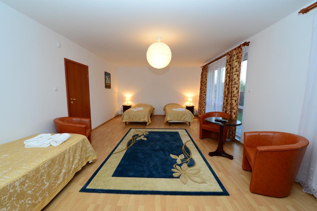 B&B Airport Modlin Nowy Dwór Mazowiecki Habitación foto